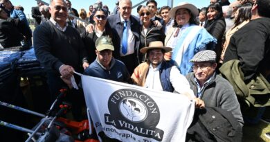 Jaldo encabezó el lanzamiento de la 71ª edición de la Batalla de Tucumán Jaldo encabezó el lanzamiento de la 71ª edición de la Batalla de Tucumán