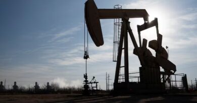 El petróleo vuelve a superar los U$S 105 en medio de la renovada preocupación por una posible escasez